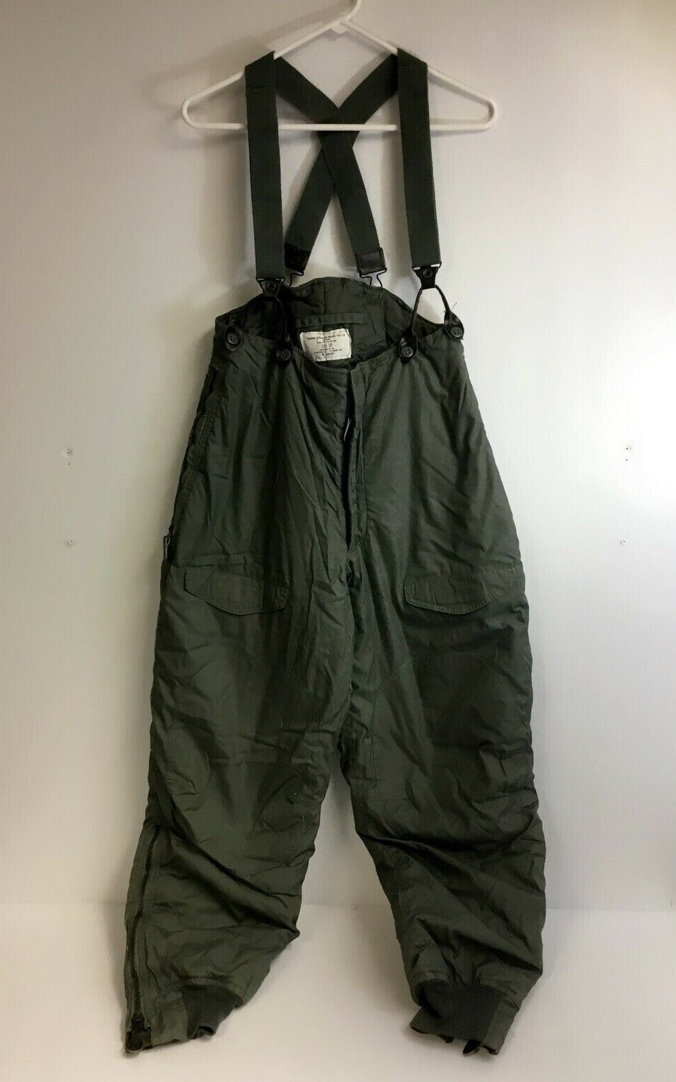 US Military Air Force Extreme Cold Weather Trousers Pants w/Suspenders Type F-1B Size 30 